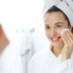 El mayor error al desmaquillarte (y cómo evitarlo)