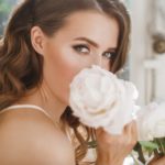 21 peinados de novia para pelo rizado: luce espectacular en tu boda