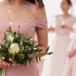 🌈✨ Más Allá del Blanco: Vestidos de Novia de Color que Robarán el Corazón