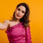 El maquillaje ideal para tu vestido rosa: Tips que te harán lucir espectacular