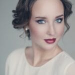 ¡El maquillaje perfecto para tu vestido blanco! Descubre cómo lograr un look impecable